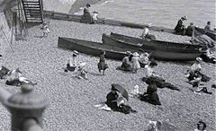 The-beach-on-Grand-Parade.-1908.